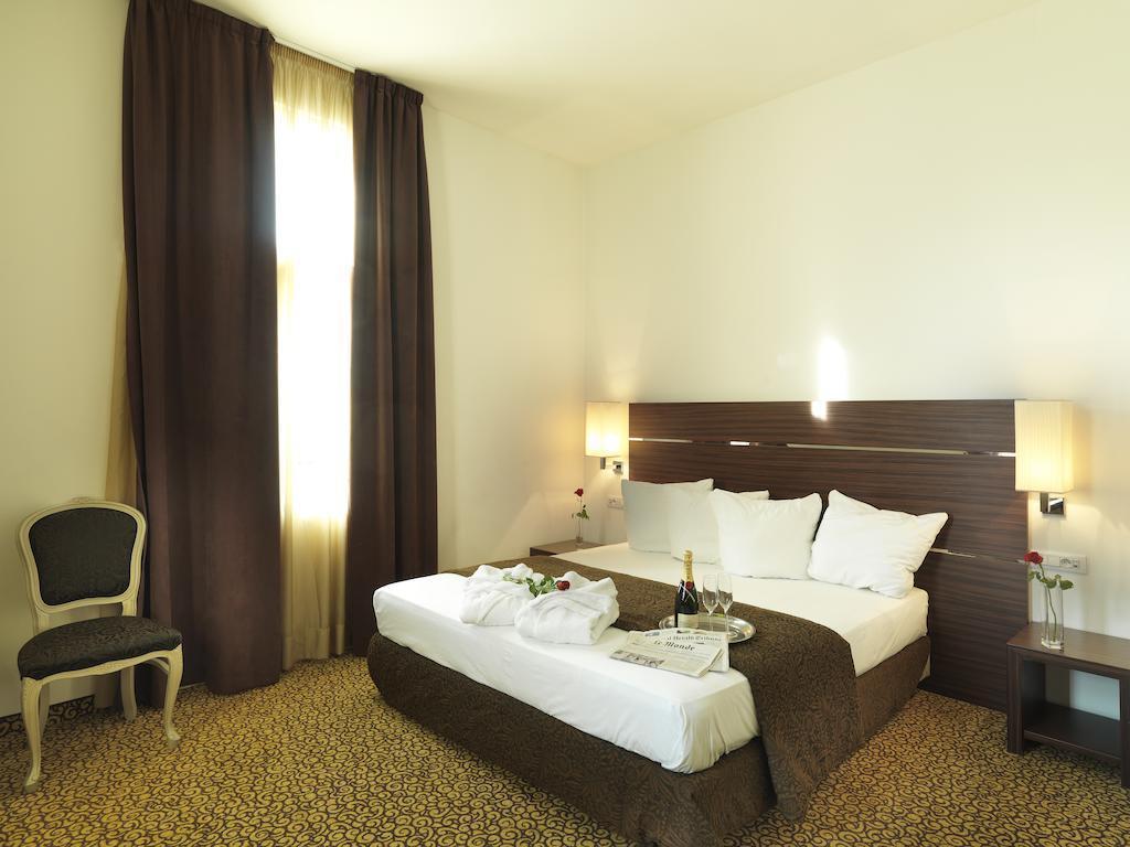 Hotel Assenzio براغ المظهر الخارجي الصورة