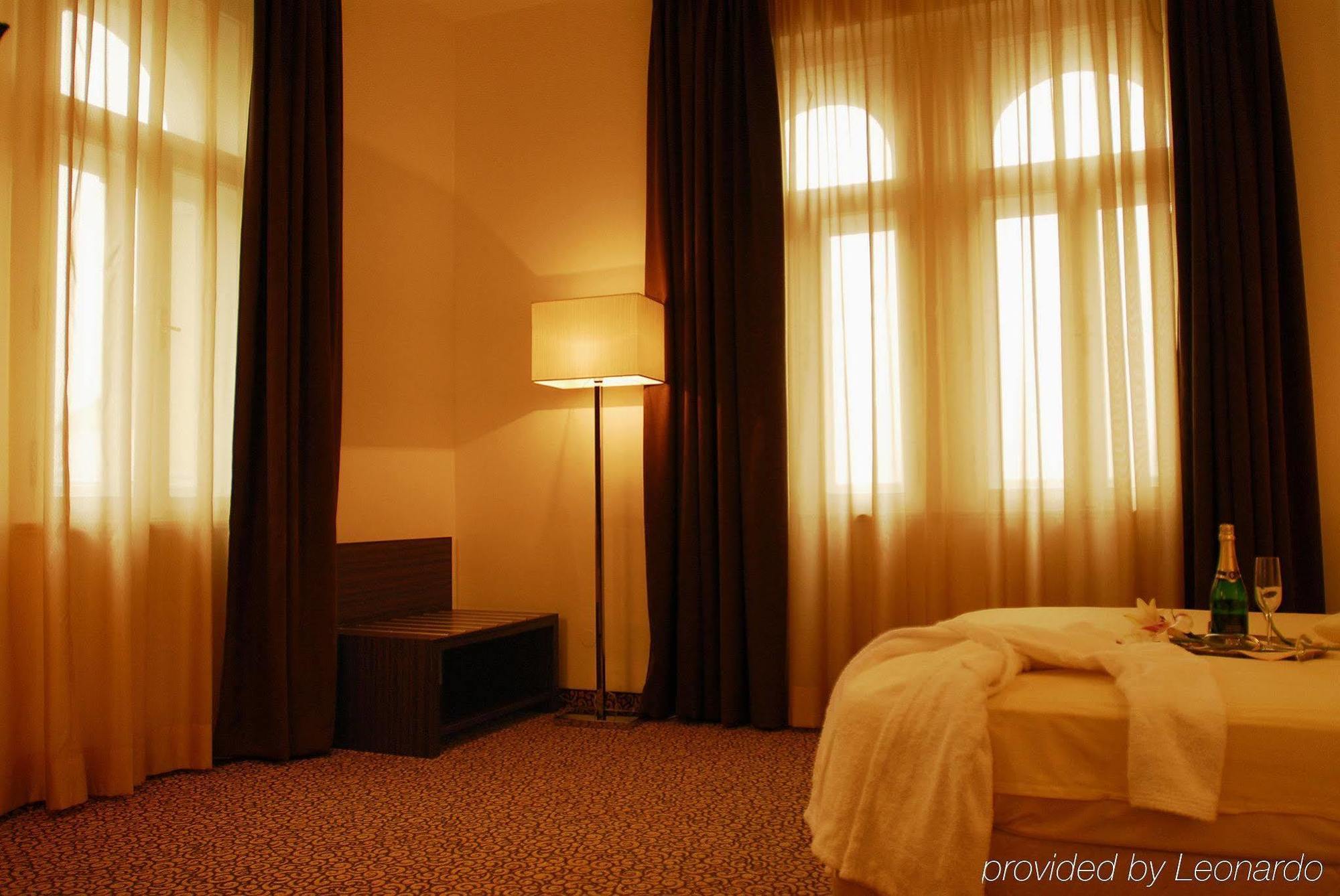 Hotel Assenzio براغ المظهر الخارجي الصورة