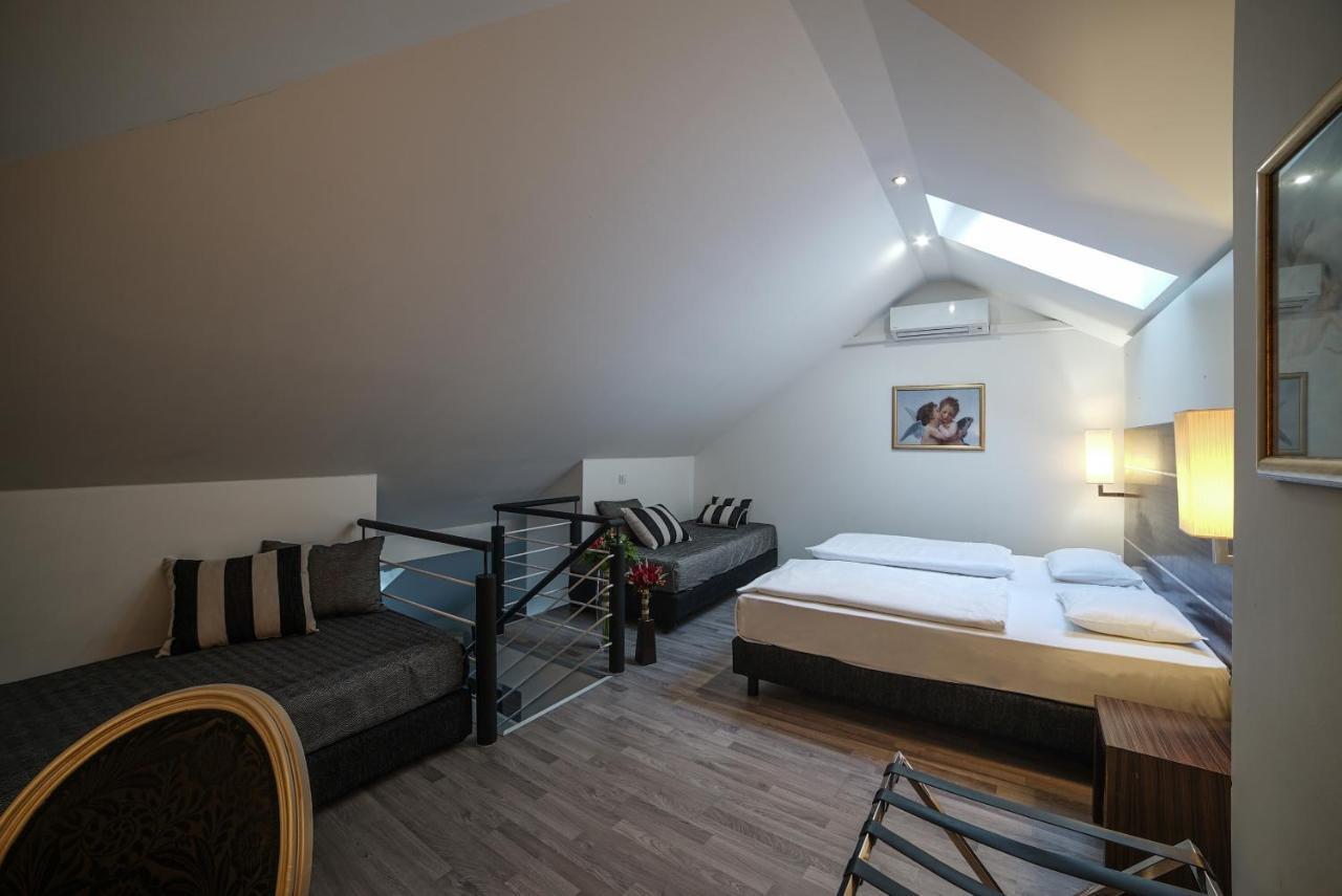 Hotel Assenzio براغ المظهر الخارجي الصورة